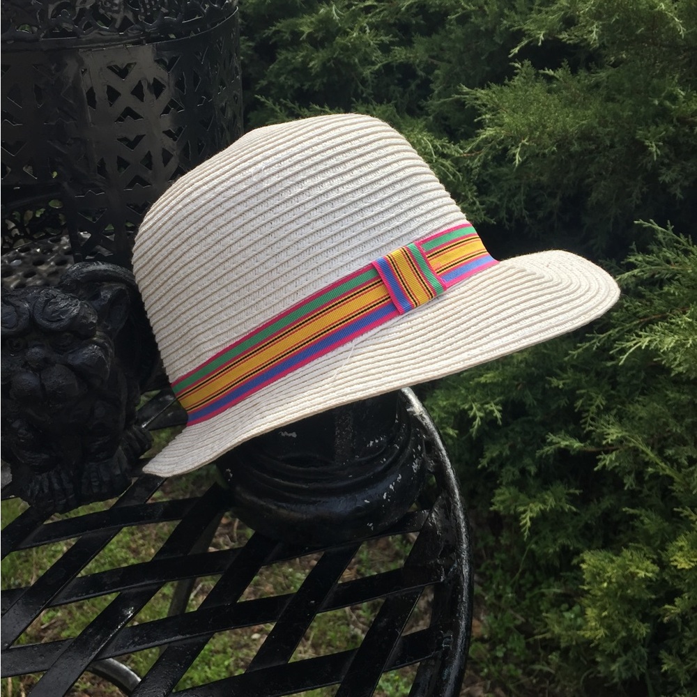 Striped Ribbon Cream Hat